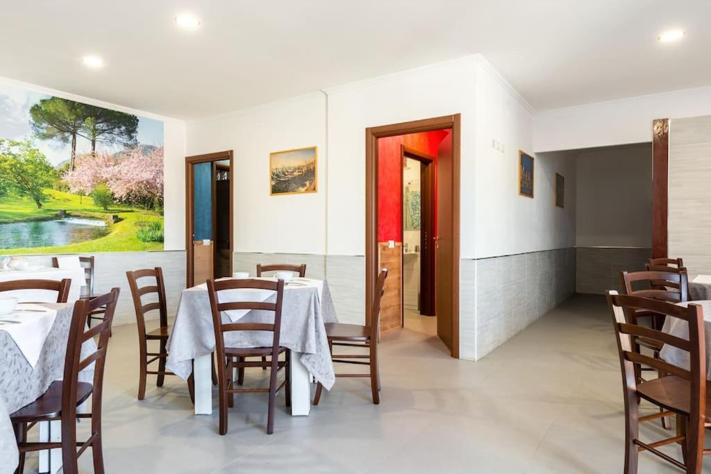 Old Club Casa Vacanze Carlo Trani 아프릴리아 외부 사진
