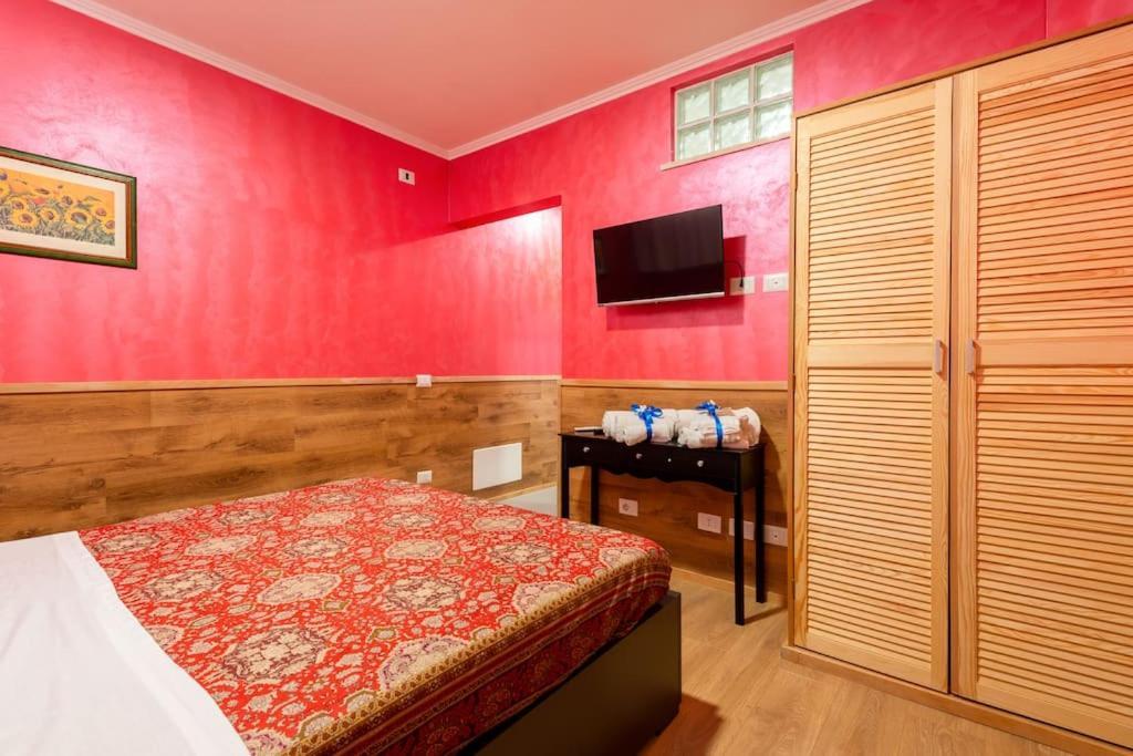 Old Club Casa Vacanze Carlo Trani 아프릴리아 외부 사진