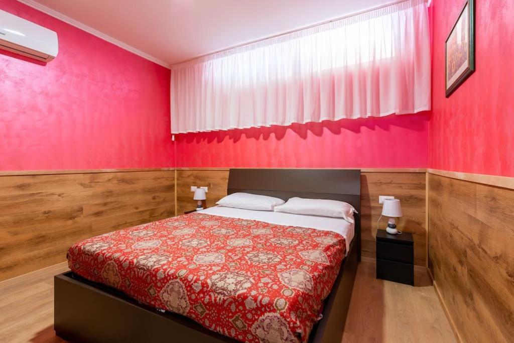 Old Club Casa Vacanze Carlo Trani 아프릴리아 외부 사진